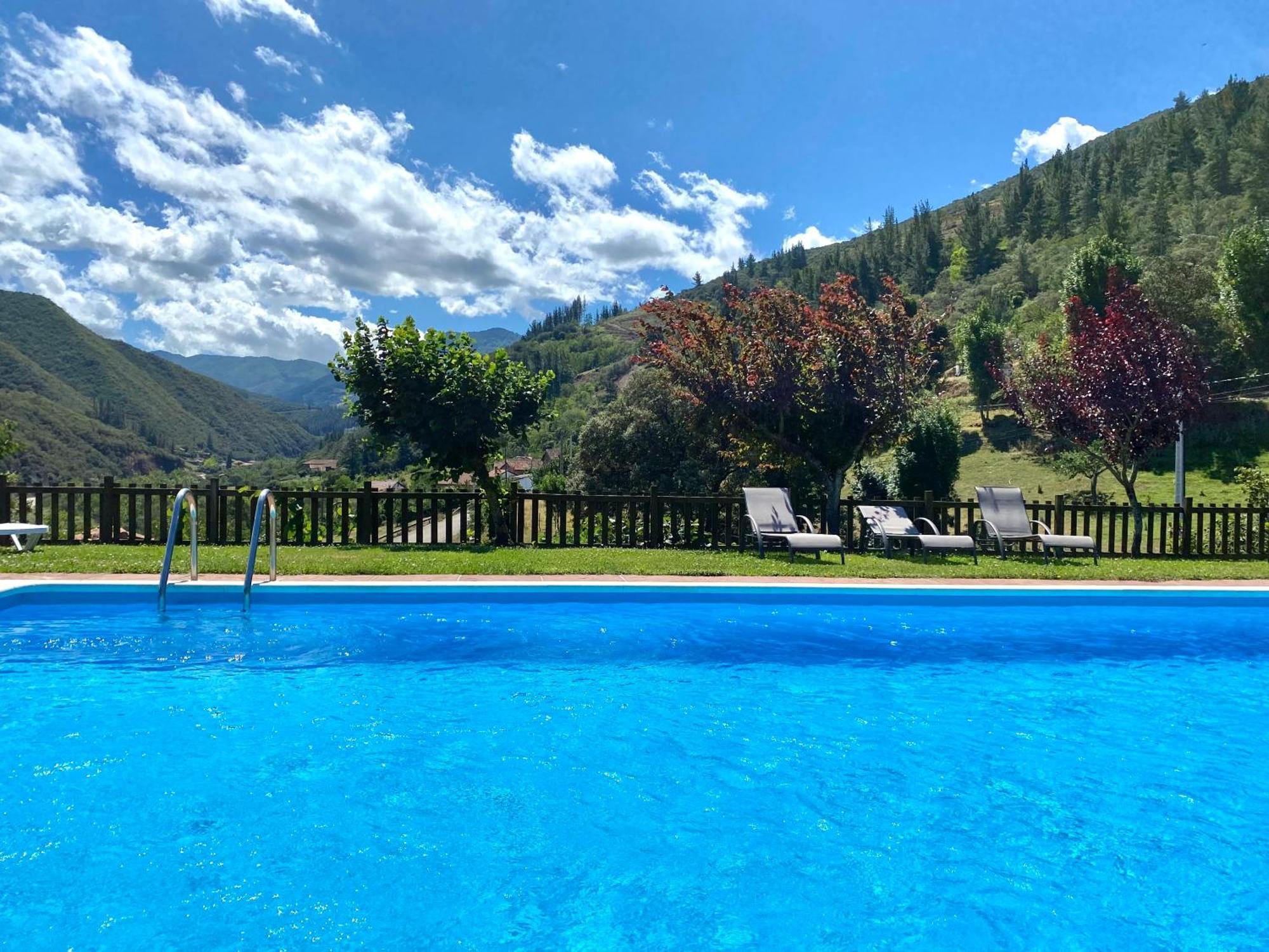 Apartamentos Calm & Nature - Adults Only Cabezón de Liébana 外观 照片